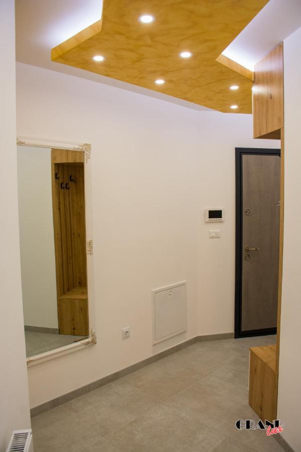 Grand Lux Apartment Doboj Eksteriør bilde