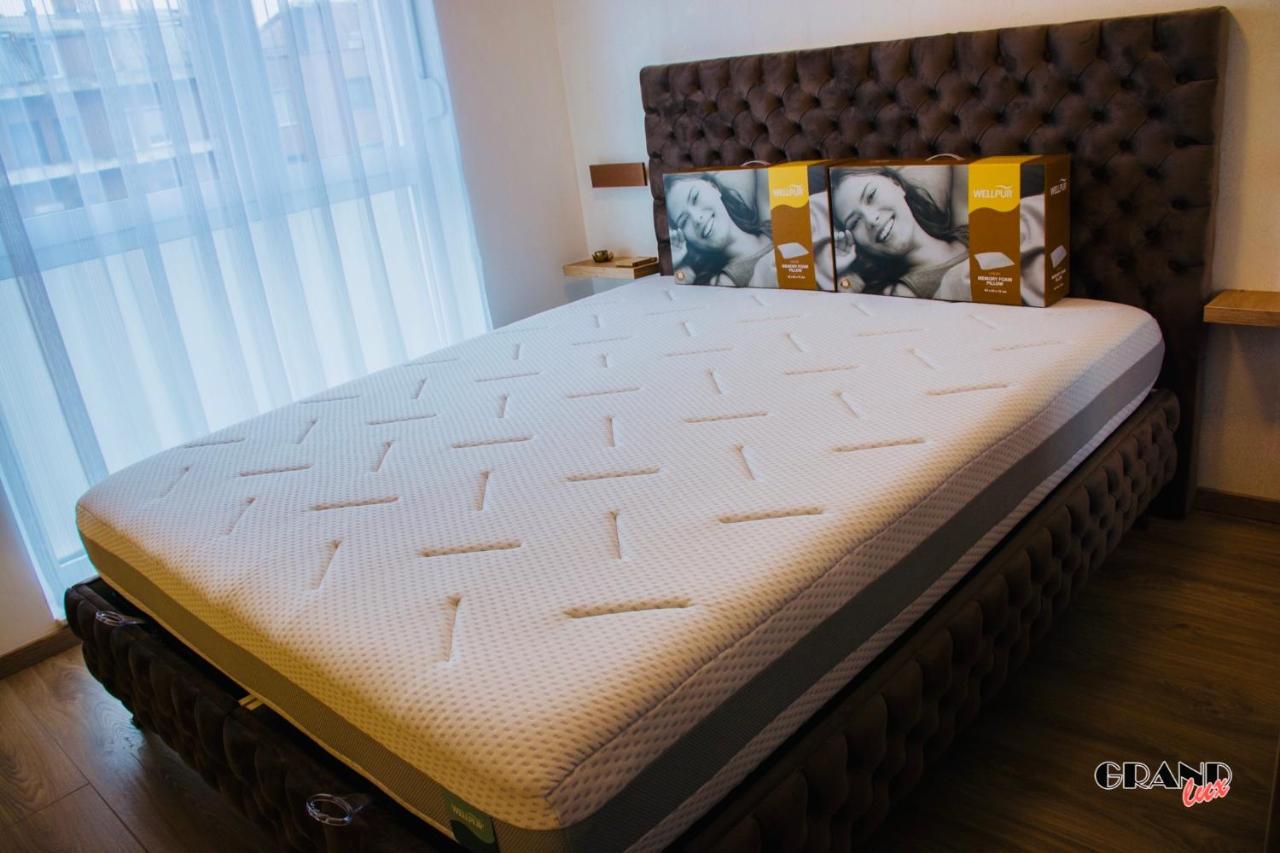 Grand Lux Apartment Doboj Eksteriør bilde
