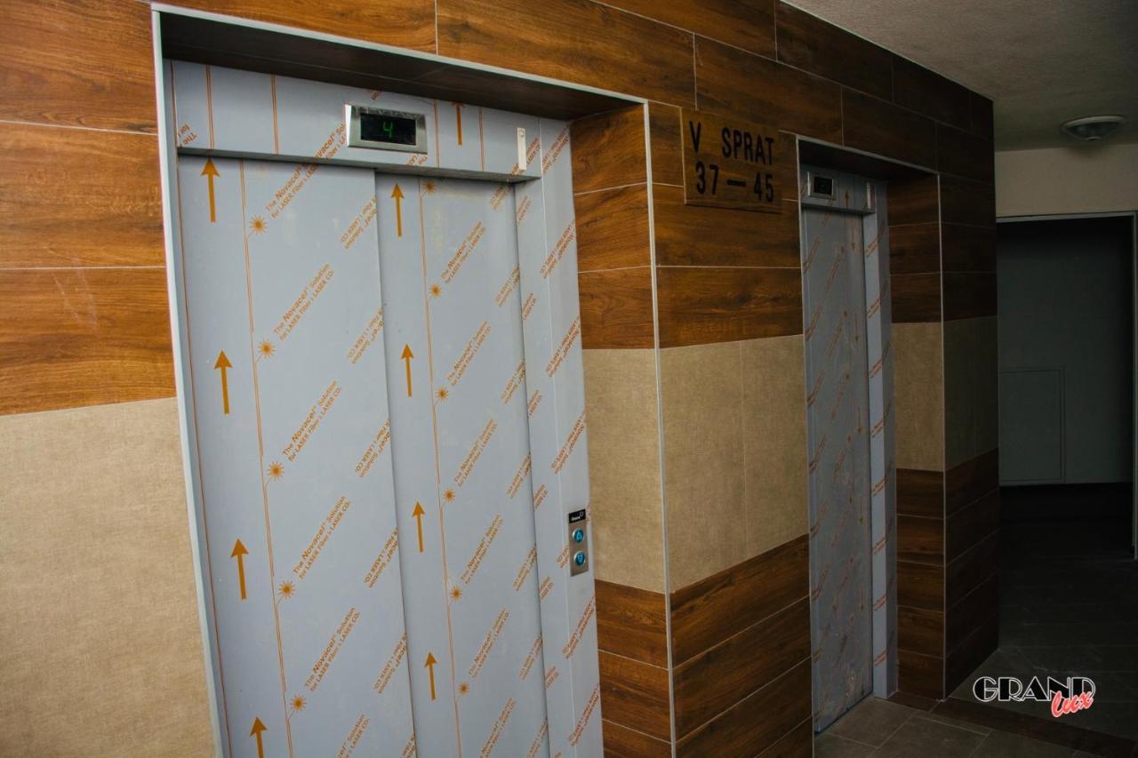 Grand Lux Apartment Doboj Eksteriør bilde